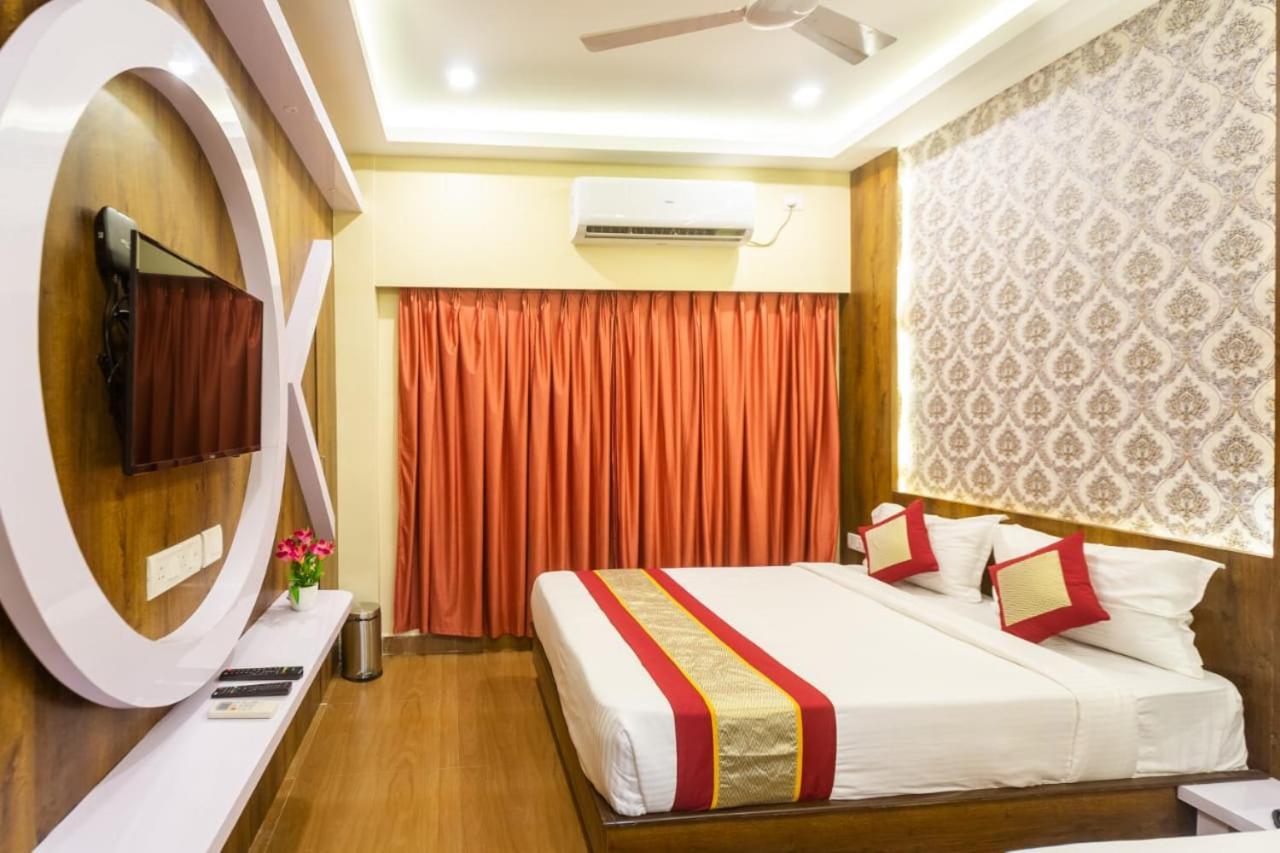 Hotel Rich Inn Csennai Kültér fotó